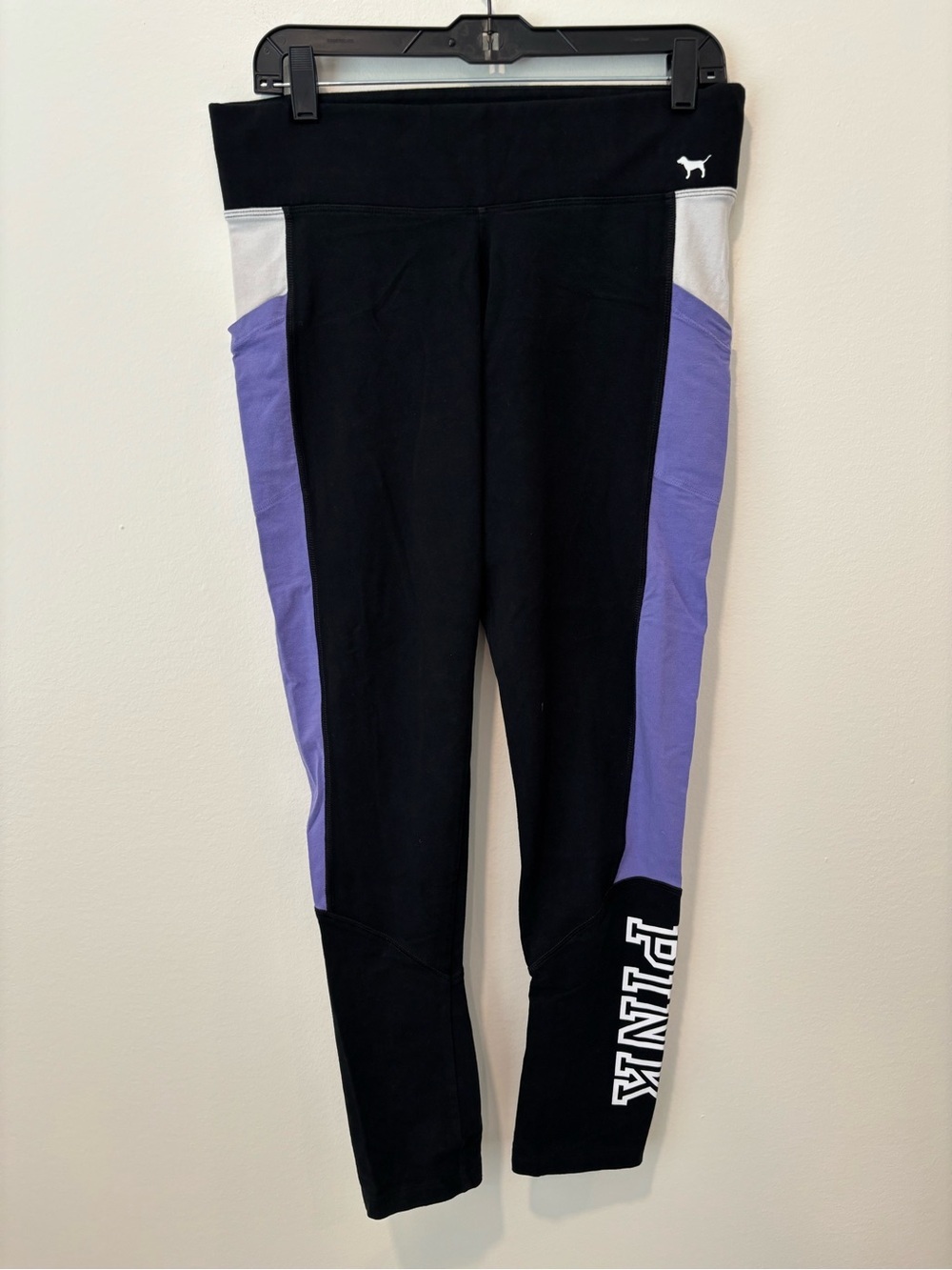 PINK Black & Lavender Colorblock Leggings